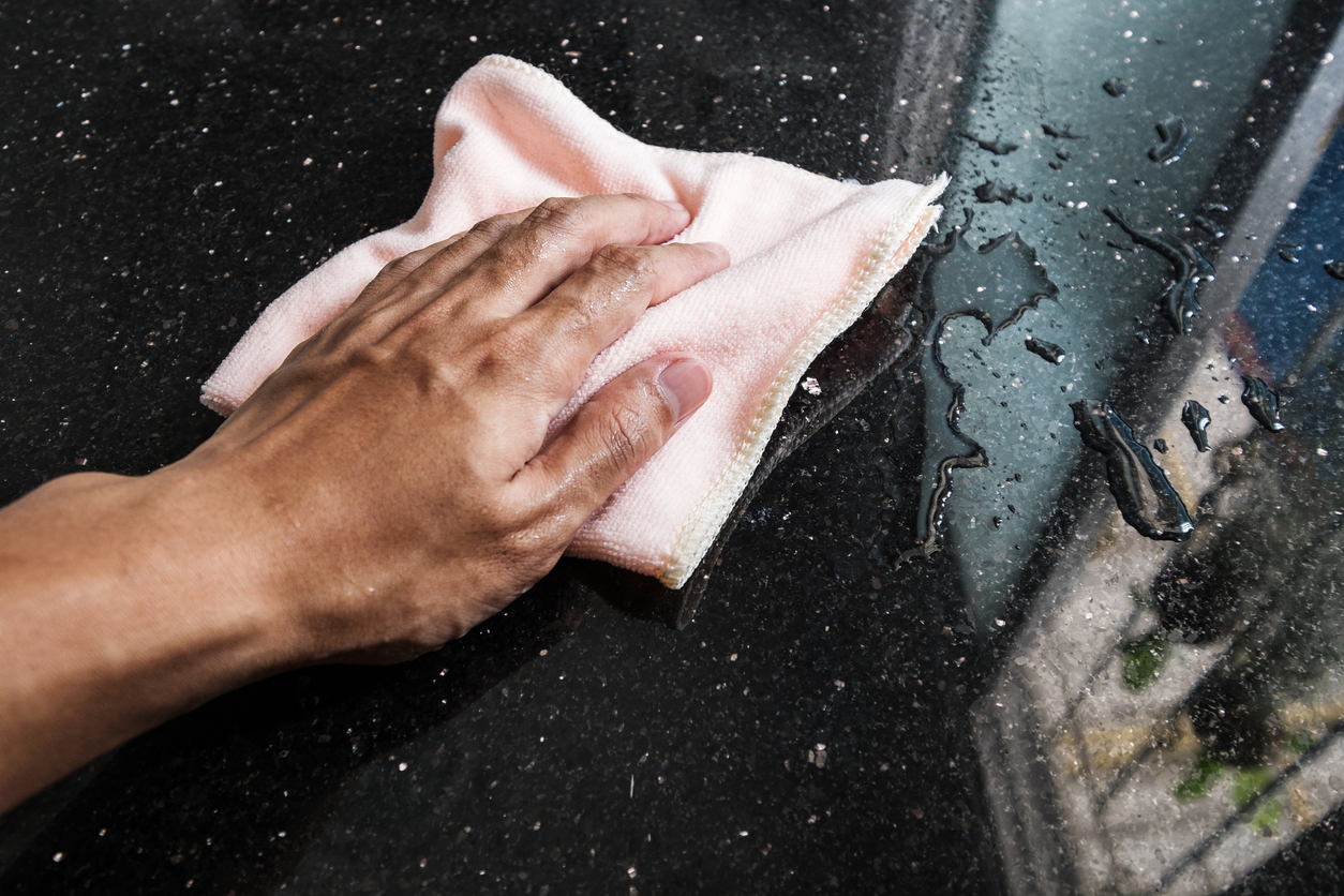 Verenigde Staten van Amerika waterval Rijp Vetvlekken op natuursteen: brengen ze schade aan uw vloer?