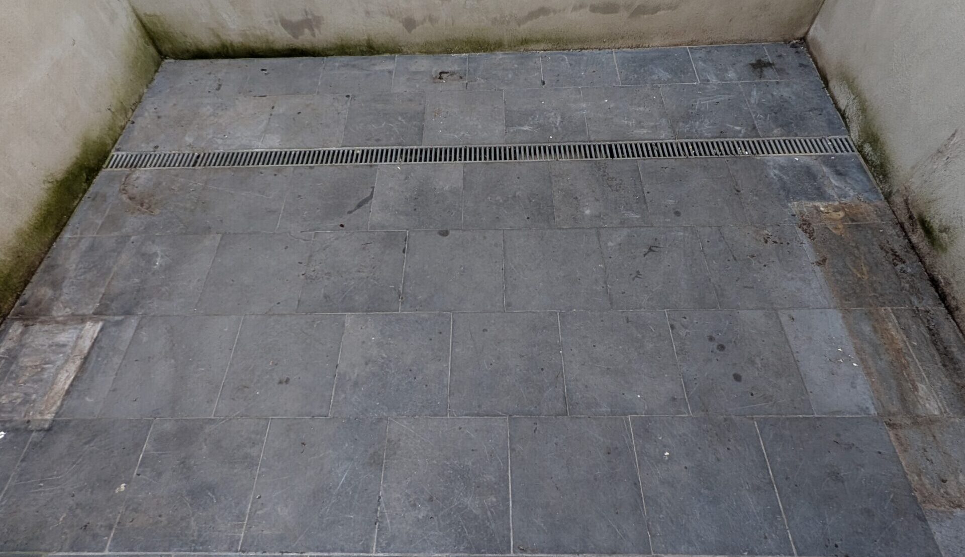 Afbeelding van de natuursteenrenovatie van Sara De Baerdemaeker